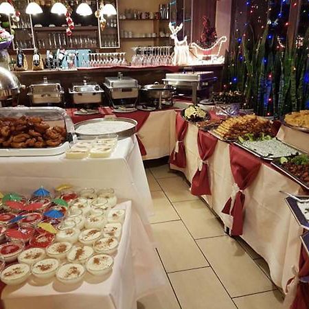 Legend Hotel Biebesheim am Rhein エクステリア 写真