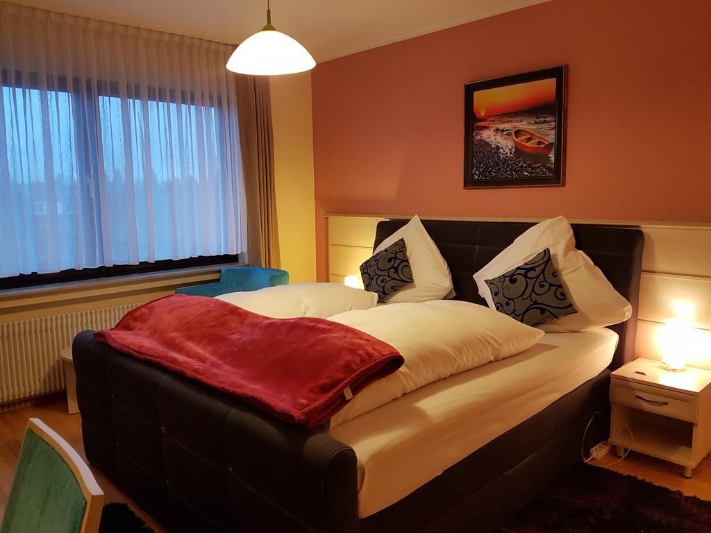 Legend Hotel Biebesheim am Rhein エクステリア 写真