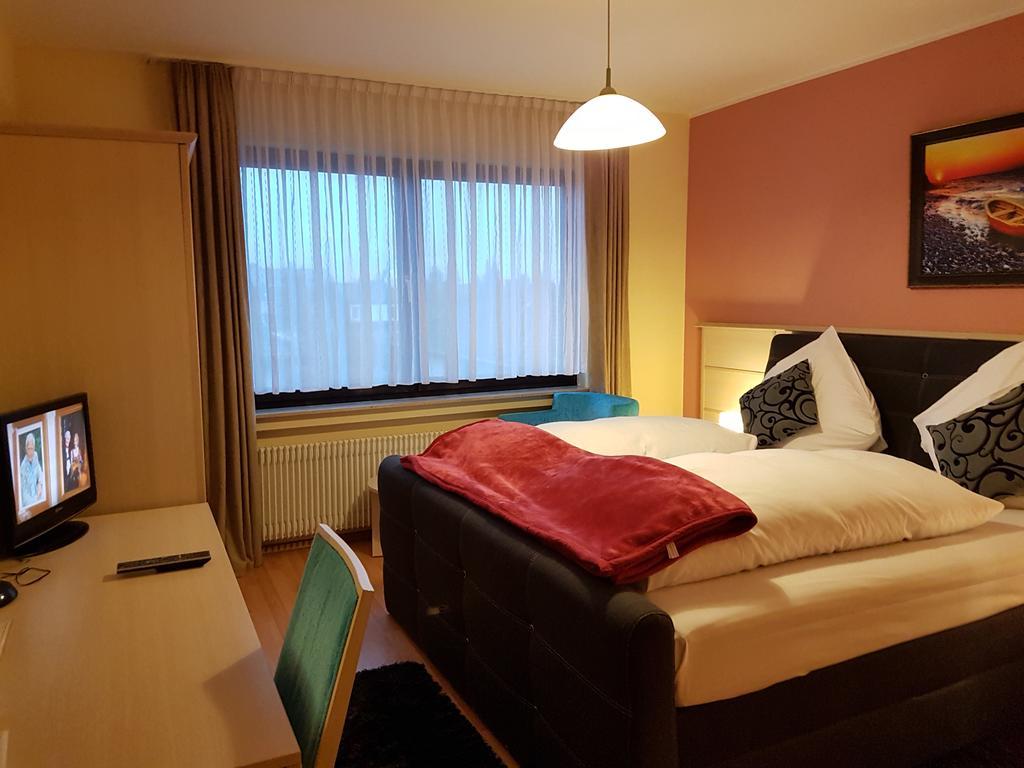 Legend Hotel Biebesheim am Rhein エクステリア 写真